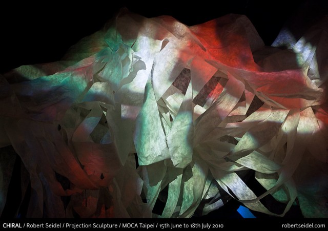 Chiral | Projection & Paper sculpture | Taiwan/Germany 2010 | 3