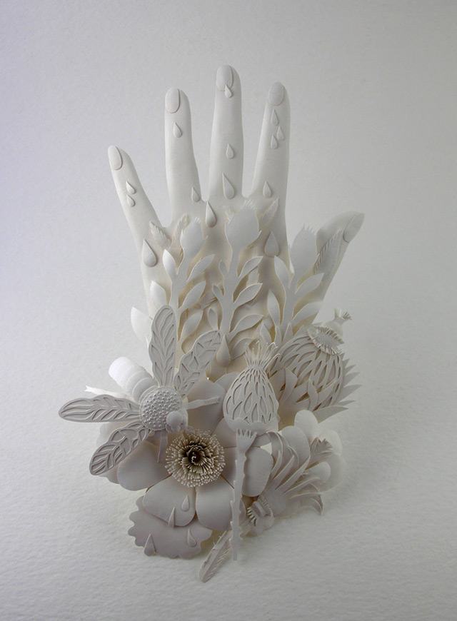elsa-mora-the-hand1