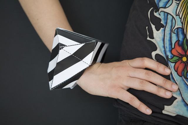 OLY Paper Bracelet by Gonçalo Campos OLY Paper Bracelet by Gonçalo Campos