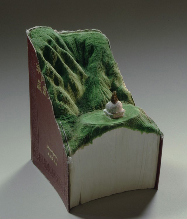 carved-book-sculptures-enpundit-7 Unique Carved Book Sculptures from Guy Laramee